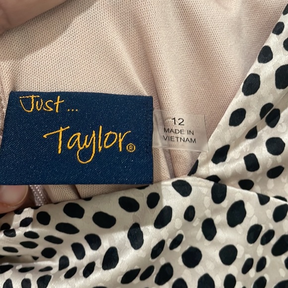 MIDI Speckled Elegant Dress - Picture 3 of 4